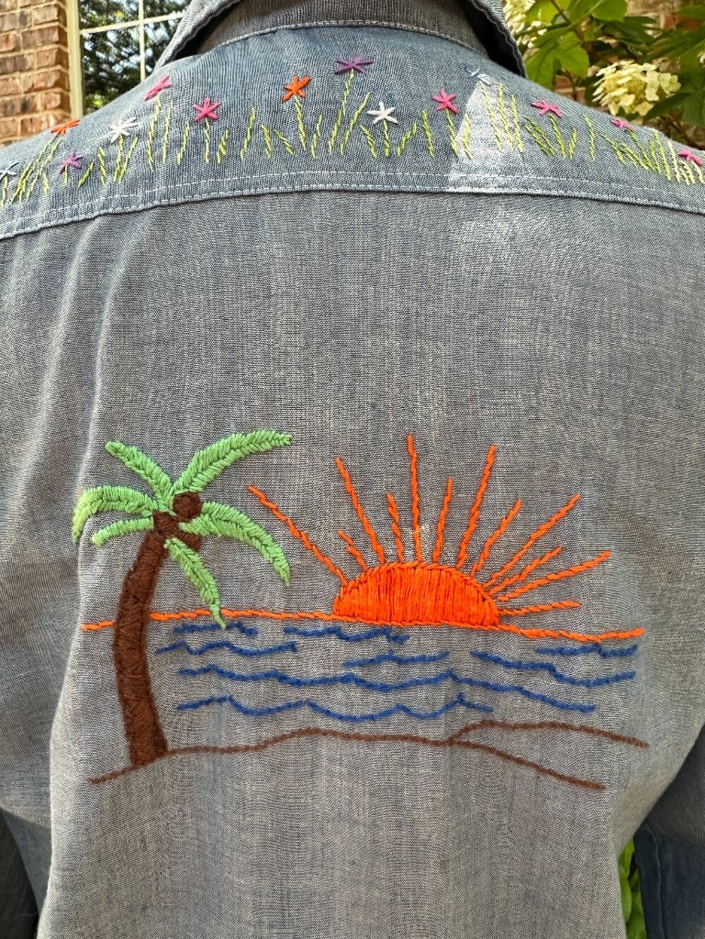 Vtg JCPenney Big Mac Chambray Beach Bumblebee Embroidered Work Shirt SM